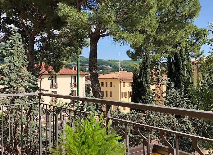 Rose E Tulipani 4 Apartman Negrar